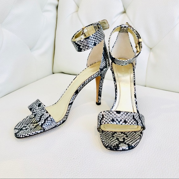 ⭕️SOLD⭕️NIB Céline Signature Sandals - Picture 8 of 8